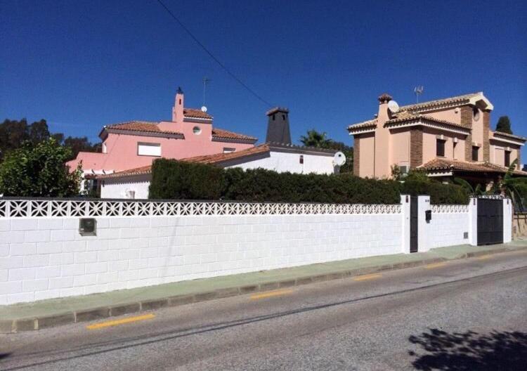 הוילה טורמולינוס Chalet Palacio Valdes מראה חיצוני תמונה